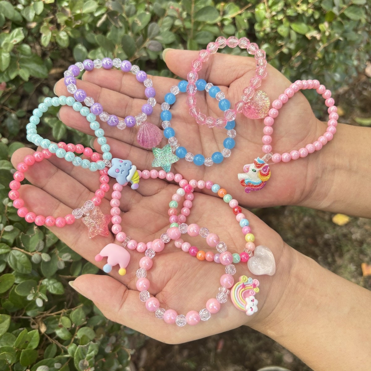 Cute bracelet with elephant charm Made of glass 
Maetiva