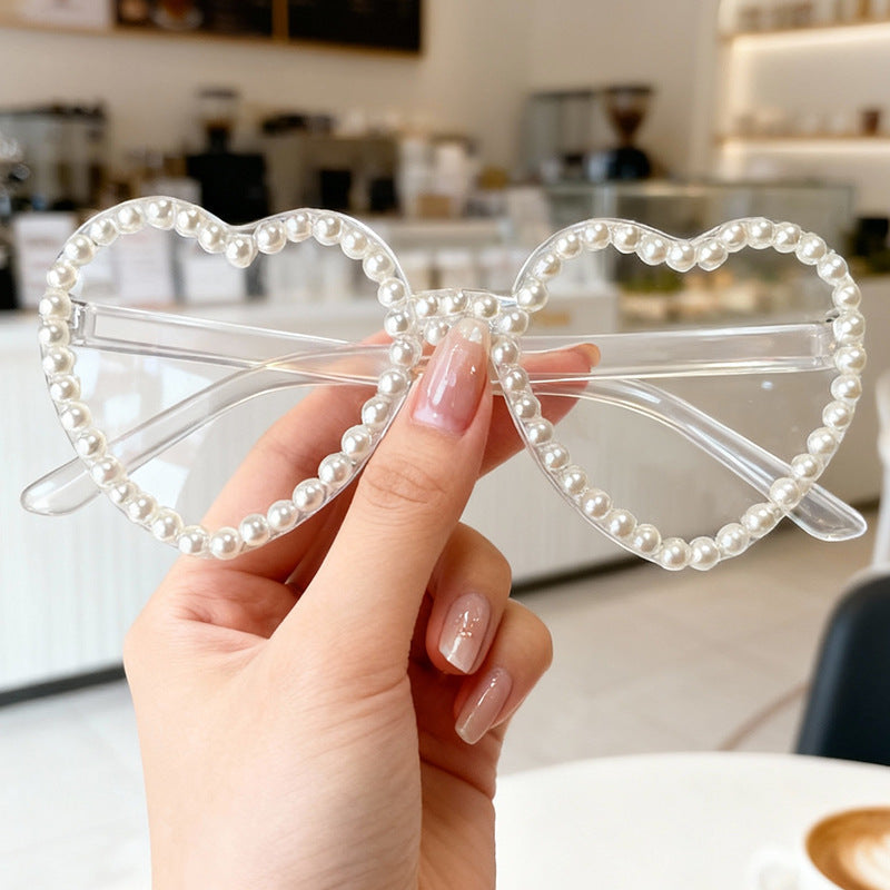 Heart-Shaped Pearl-Accent Sunglasses 
Maetiva