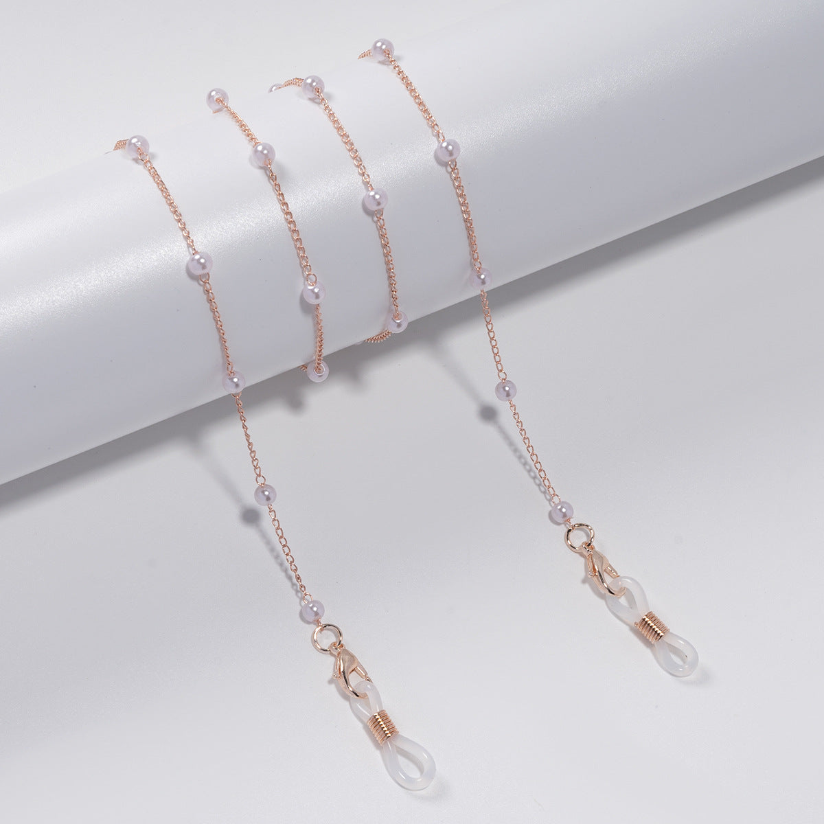 Beaded Eyewear Chain 
Maetiva  787 37020