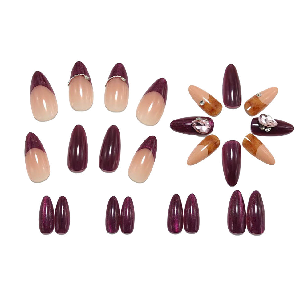 Artful Nail Tips 
Maetiva