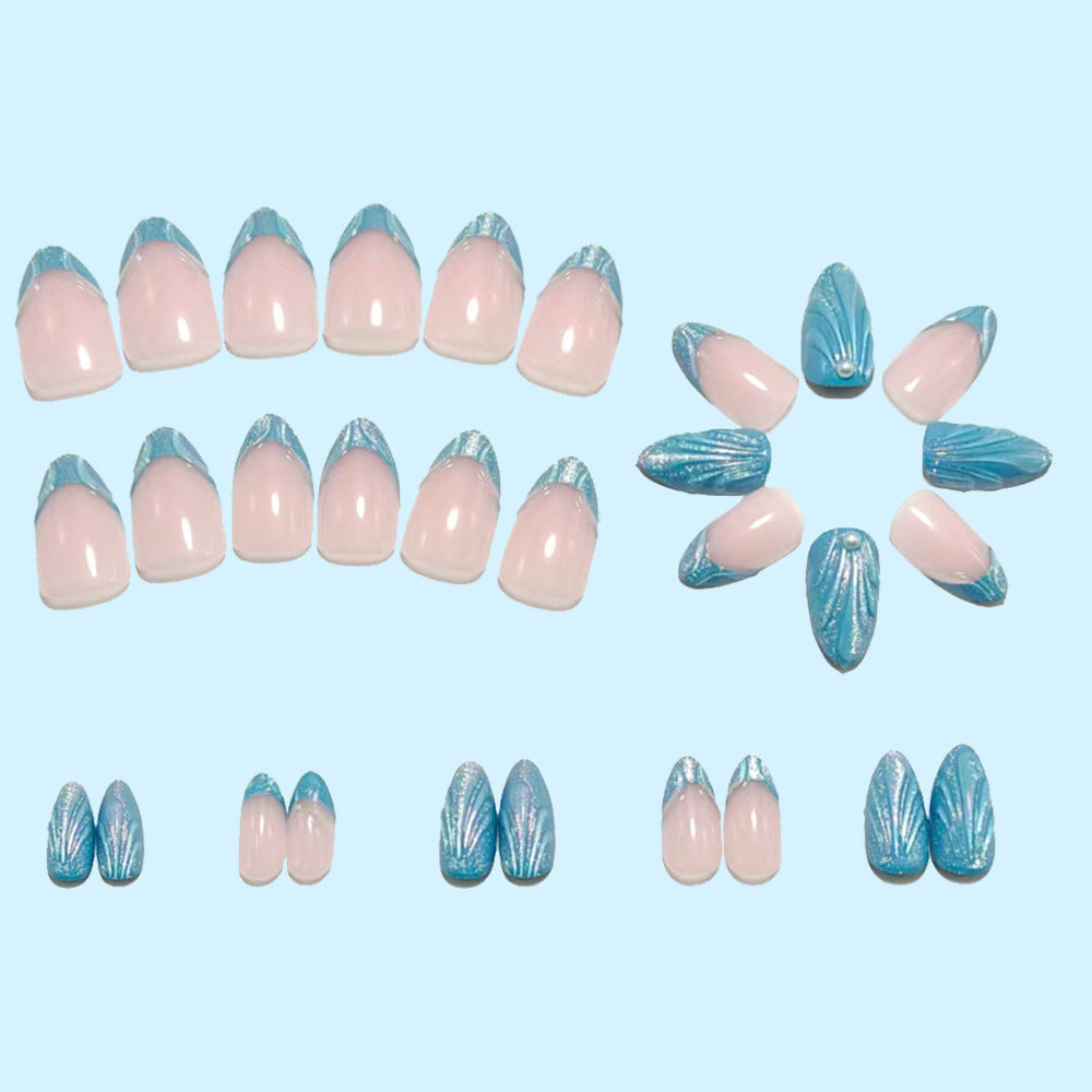 Artificial Nails in Elegant Wave Design 
Maetiva