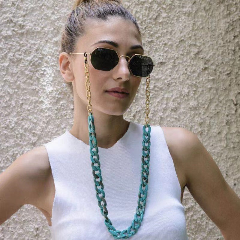 Chic Eyewear Chain 
Maetiva