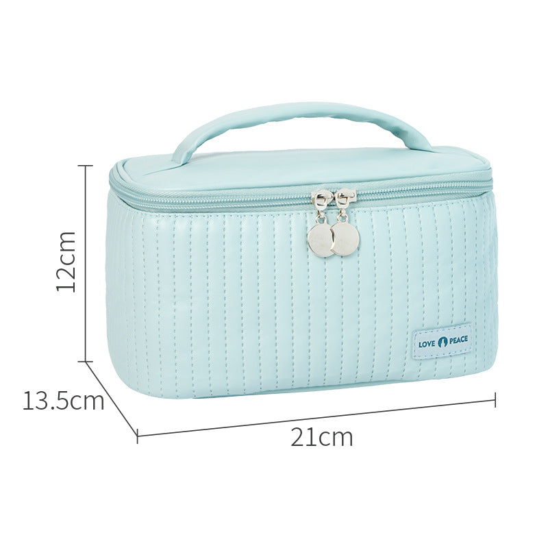 Elegant Quilted Makeup Storage Case 
Maetiva