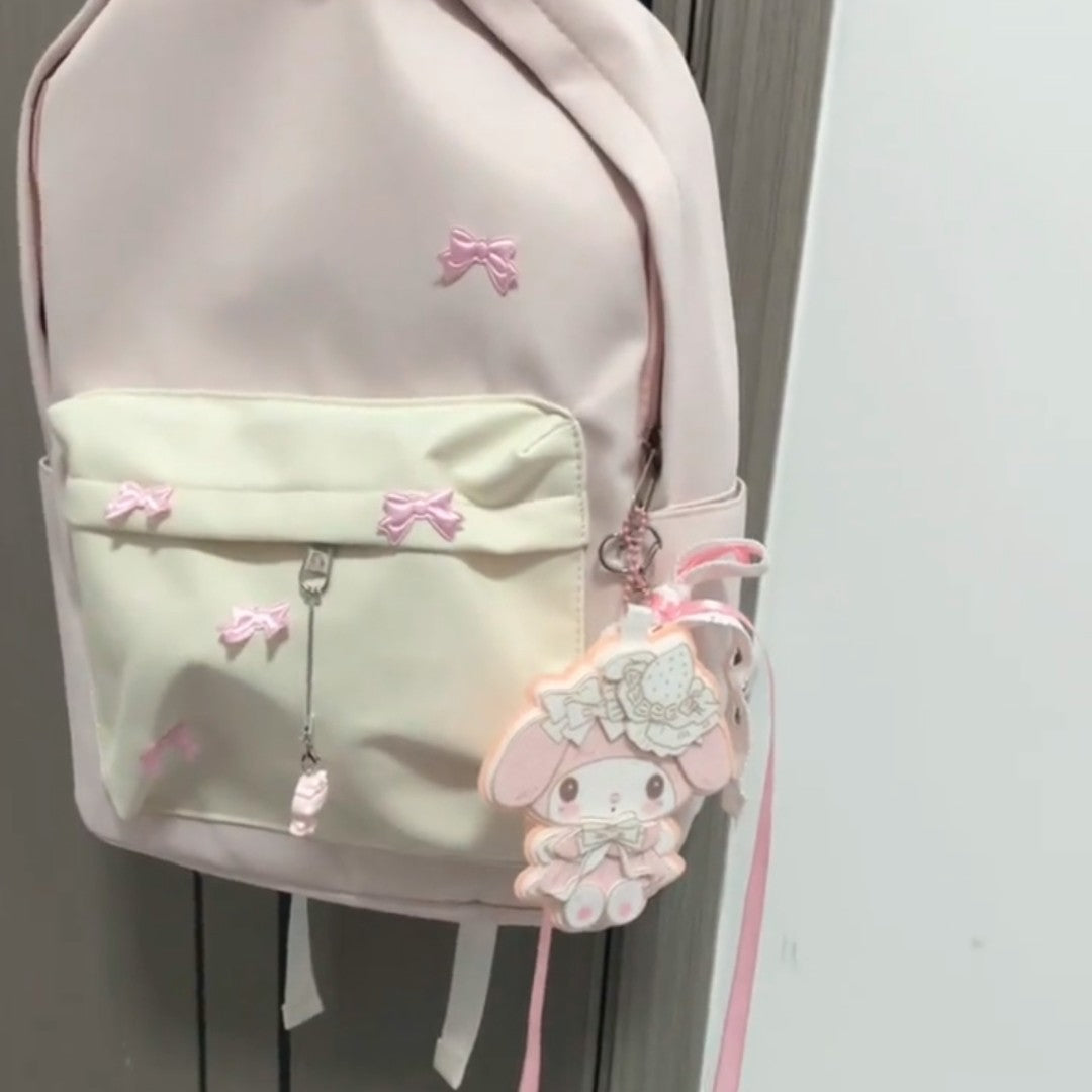 Cute Character-Themed Backpack 
Maetiva