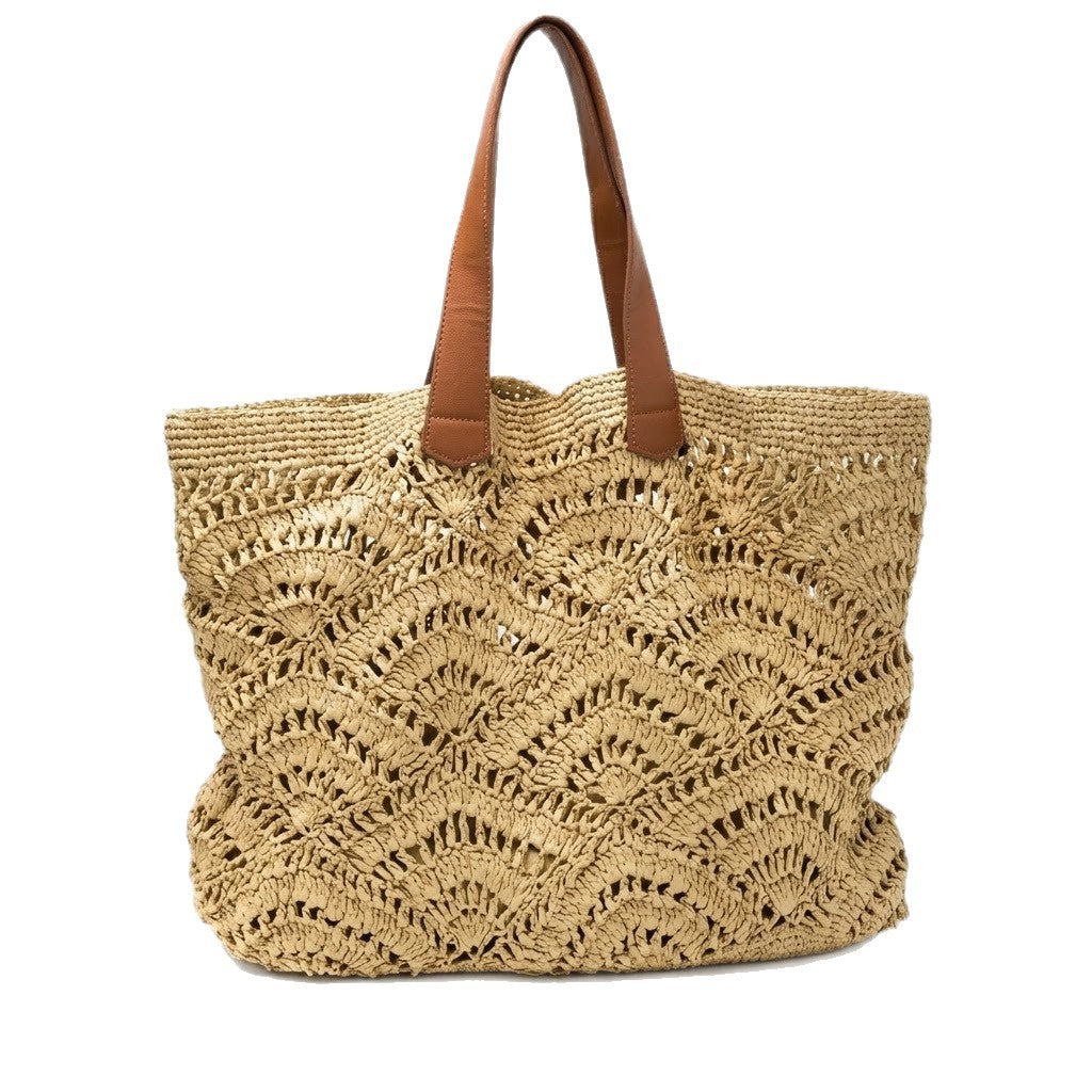 Macrame Shopping Bag with Elegant Leather Handles 
Maetiva