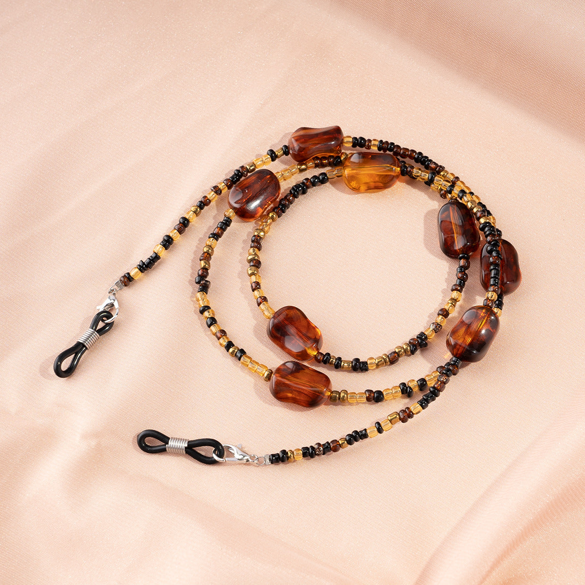 Decorative Eyewear Retainer Chain 
Maetiva