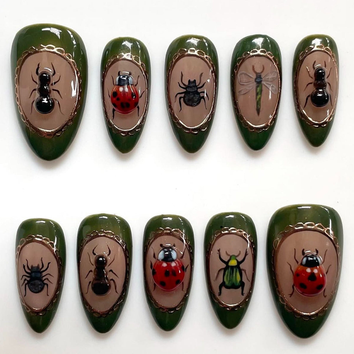 Artistic Nail Design 
Maetiva