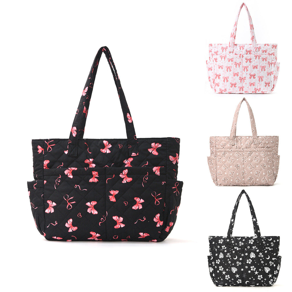 Practical cotton bag with cute bear motif 
Maetiva