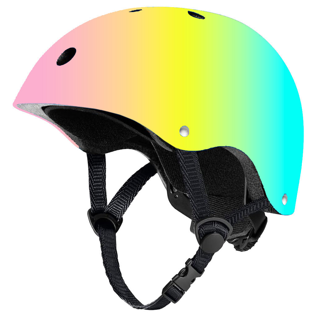Graffiti-Style Skate Protective Helmet 
Maetiva