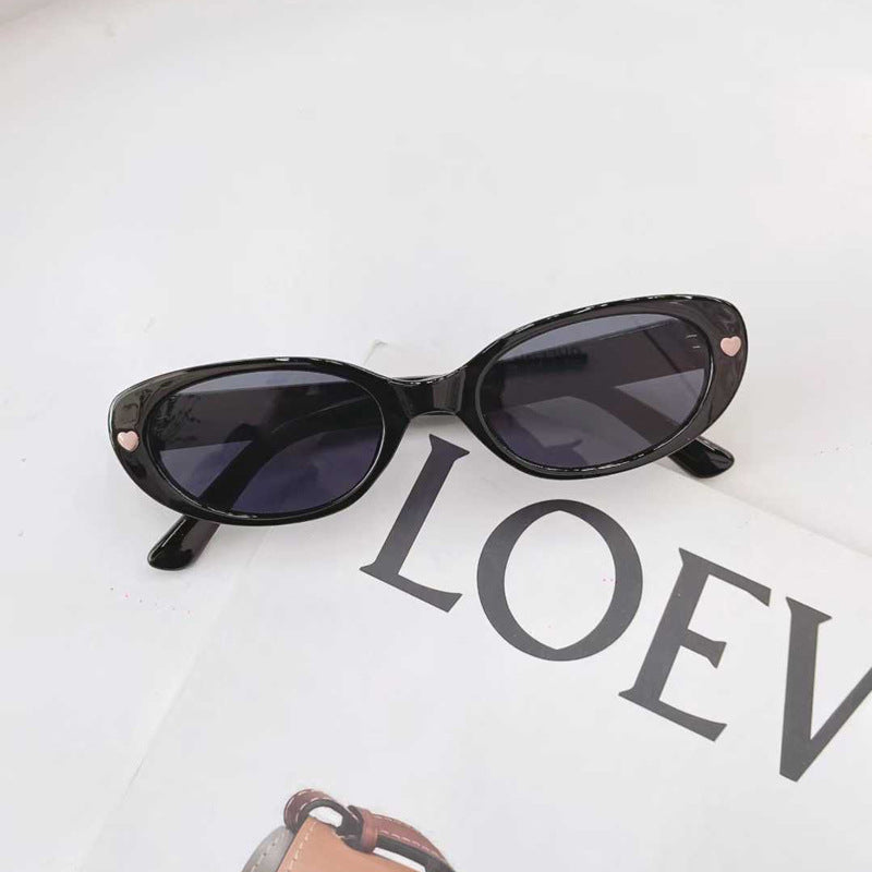 Cat-Eye Sunglasses 
Maetiva
