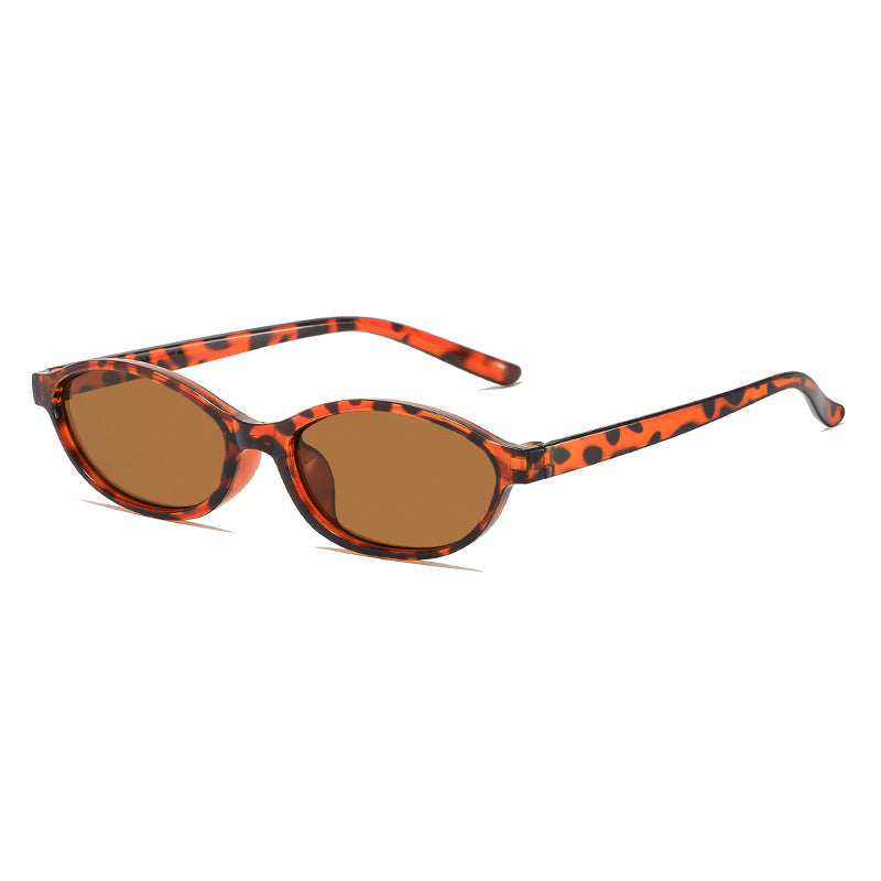 Fashionable Cat-Eye Glasses 
Maetiva