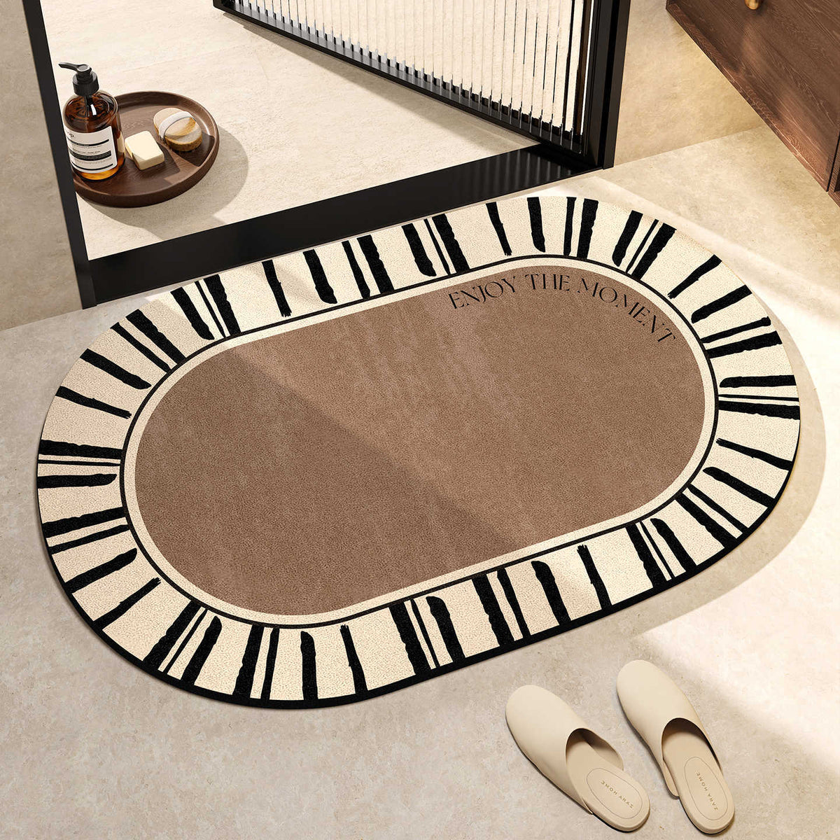Decorative Non-Slip Bath Mat 
Maetiva