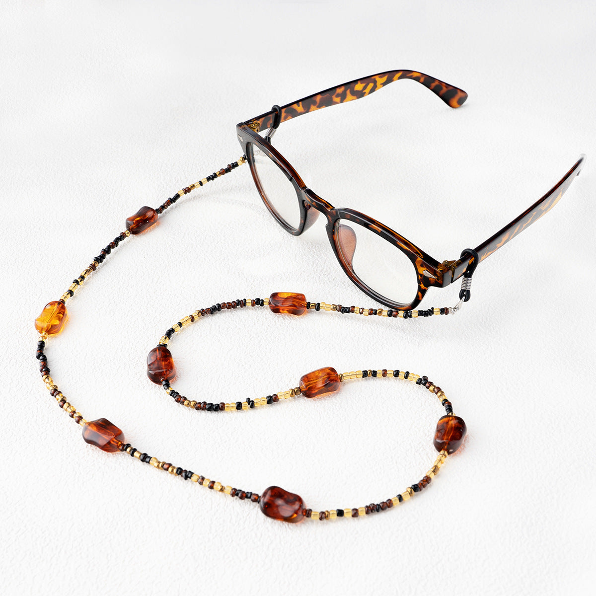 Decorative Eyewear Retainer Chain 
Maetiva