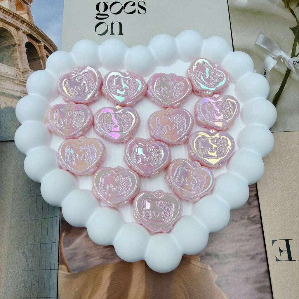 Decorative Heart-Shaped 
Maetiva