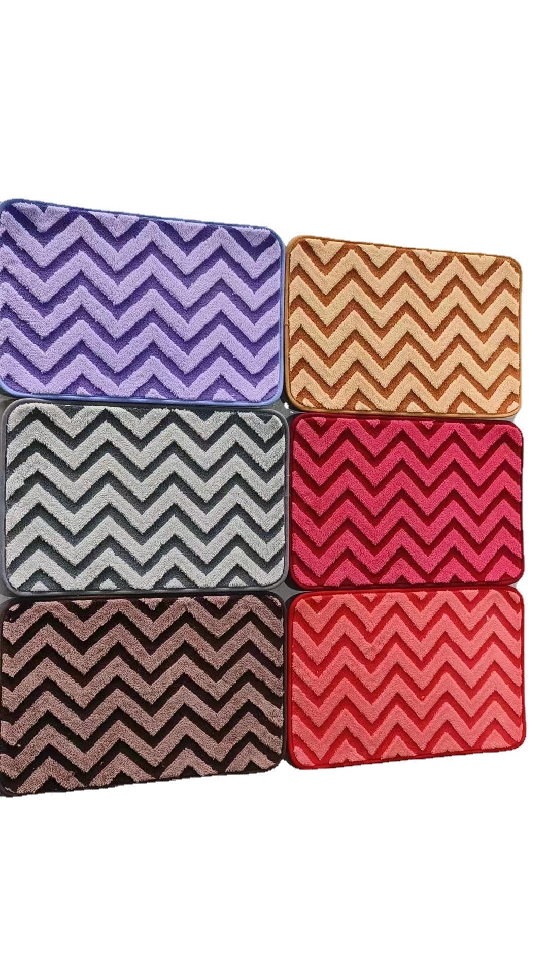 Chevron Pattern Anti-Slip Bath Mat 
Maetiva