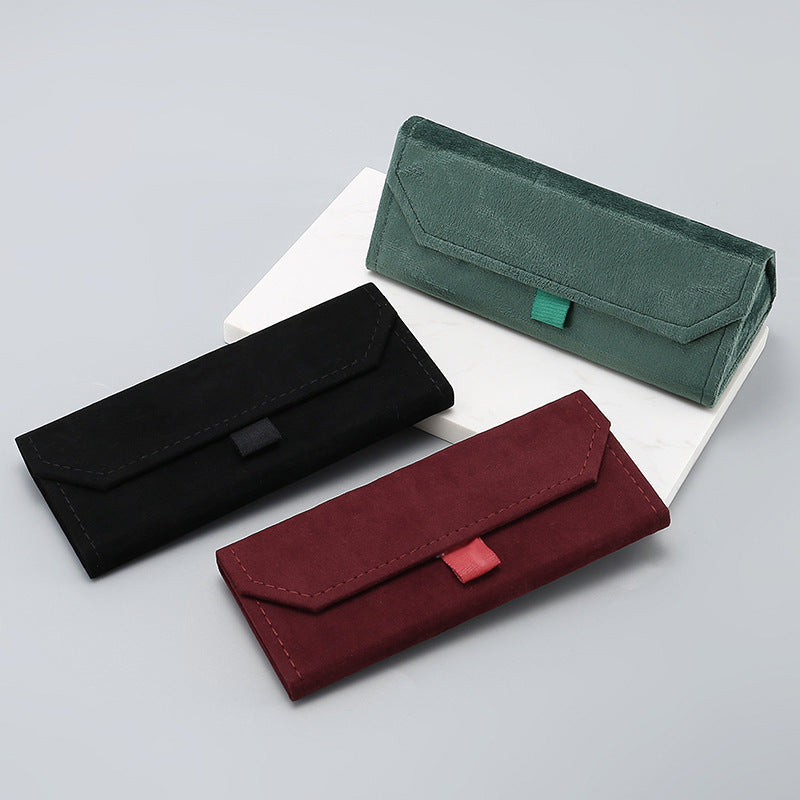 Foldable Suede Sunglasses Case with Magnetic Closure 
Maetiva