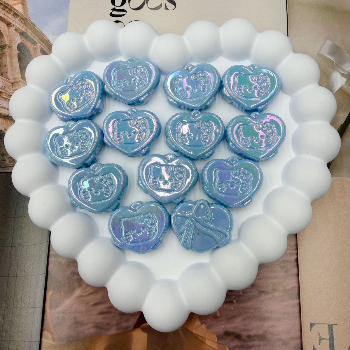 Decorative Heart-Shaped 
Maetiva