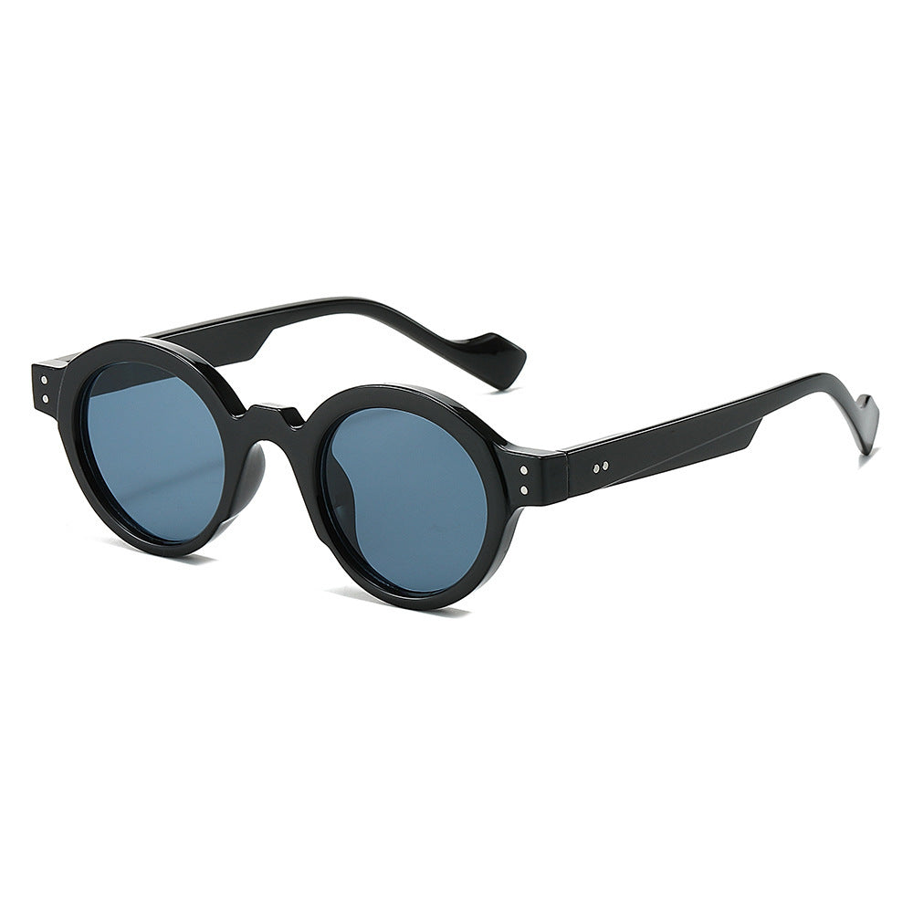 Fashionable Round Frame Sunglasses 
Maetiva