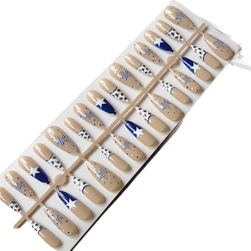 Artificial nails in creative star design 
Maetiva