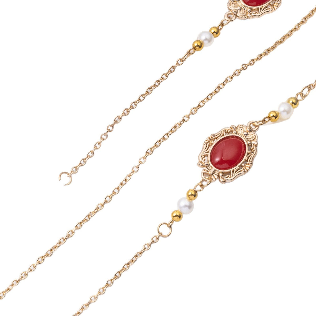 Elegant Beaded Eyewear Chain 
Maetiva