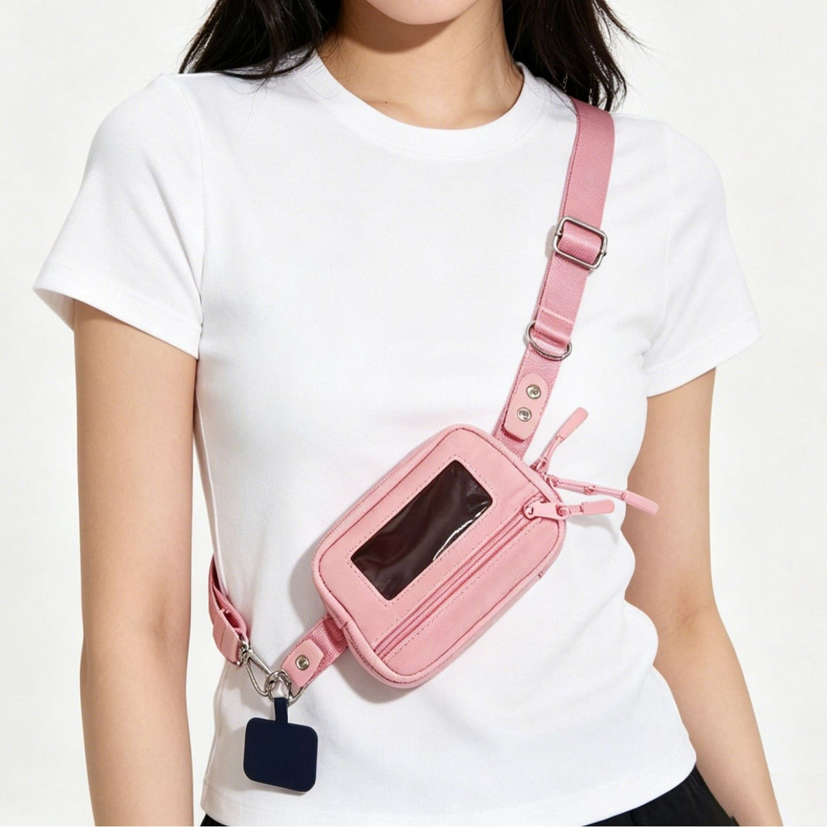 Compact shoulder bag with transparent card pocket 
Maetiva