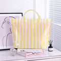 Generous shopping bag 
Maetiva