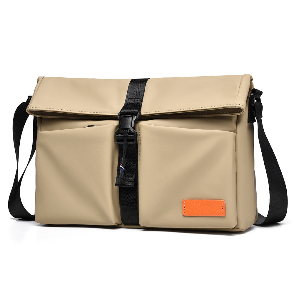 Shoulder bag 
Maetiva