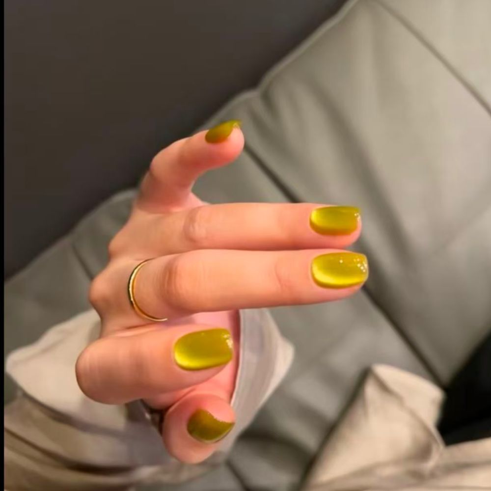 Artificial nails with modern night motif 
Maetiva