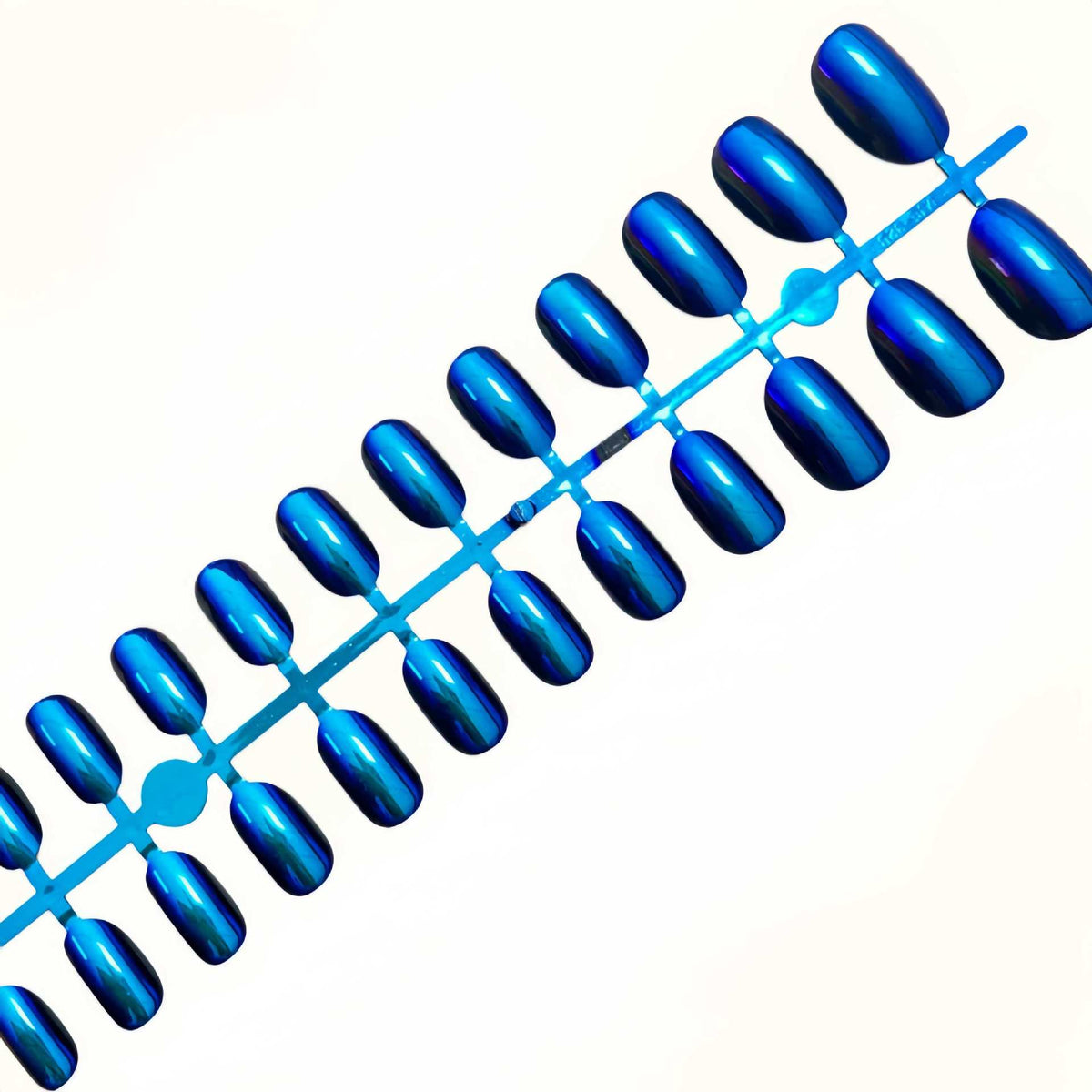 Premium Iridescent Press-On Nail Set 
Maetiva
