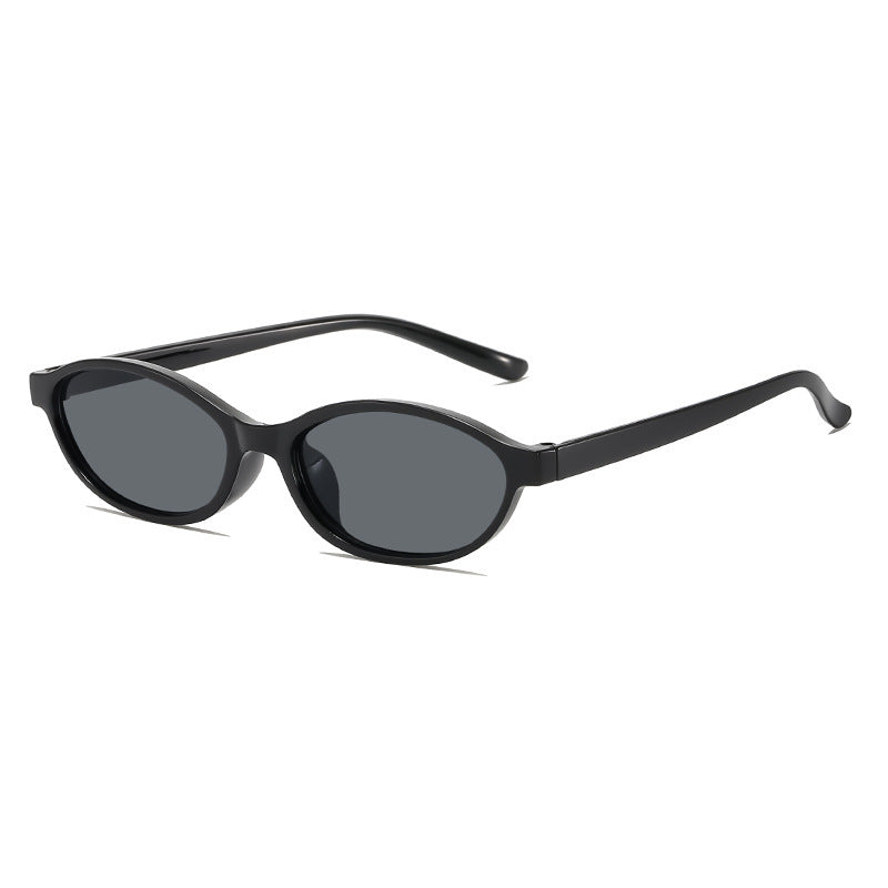Fashionable Cat-Eye Glasses 
Maetiva