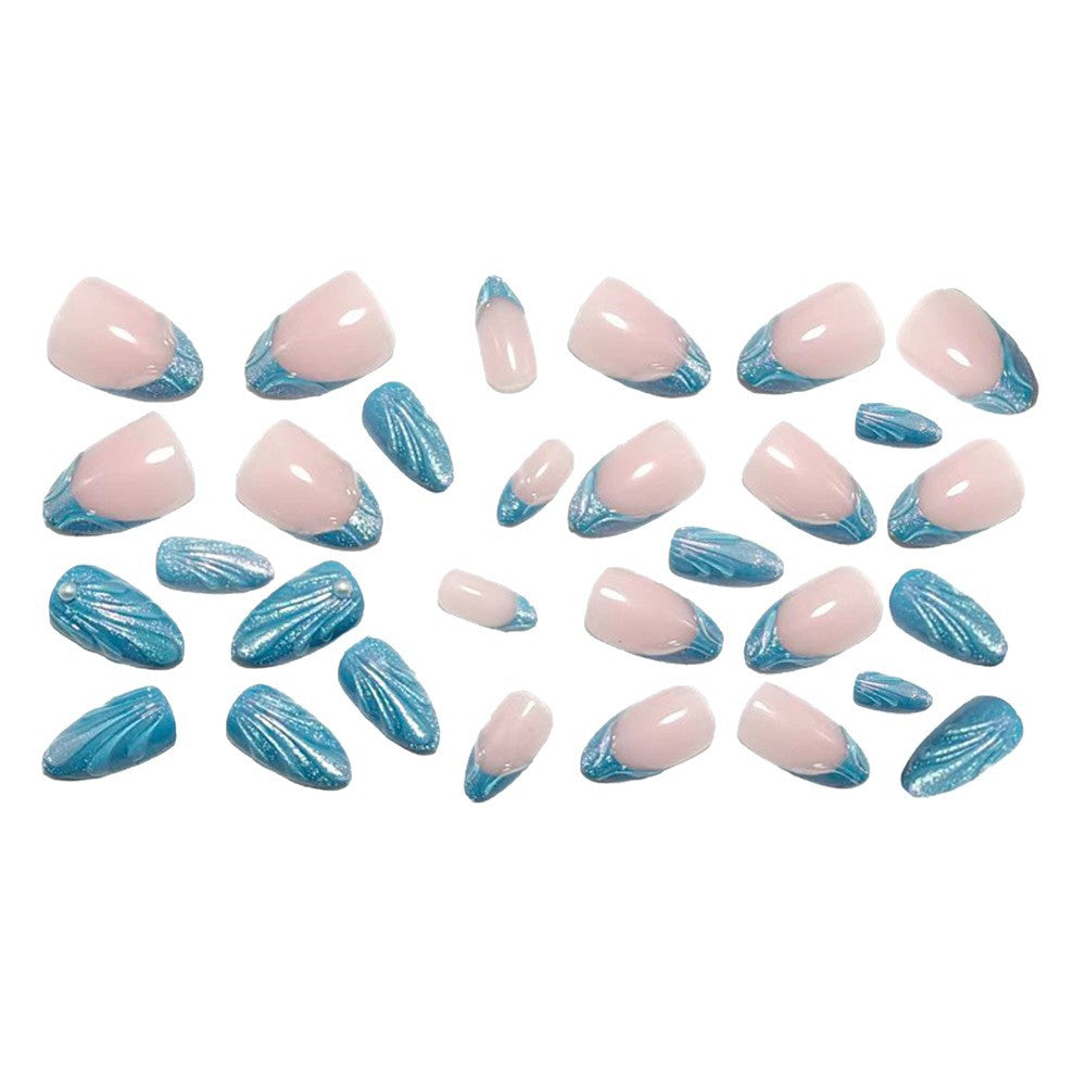 Artificial Nails in Elegant Wave Design 
Maetiva
