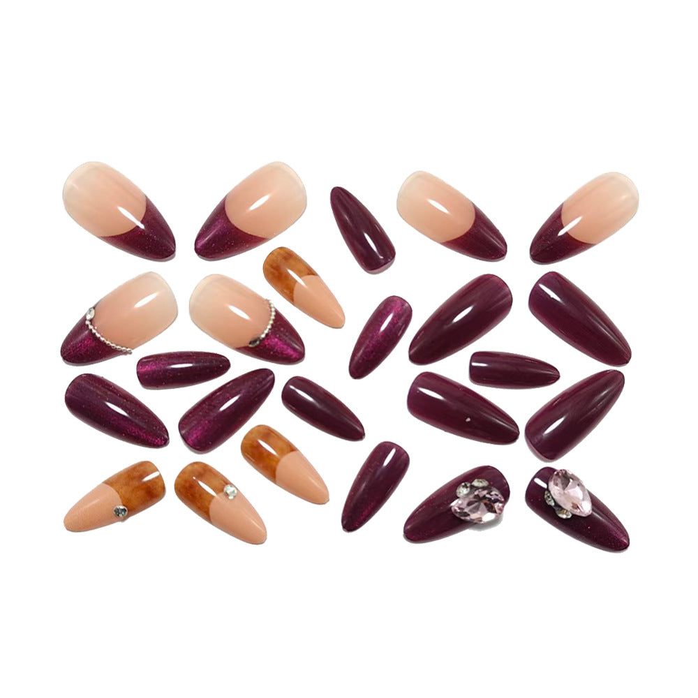 Artful Nail Tips 
Maetiva