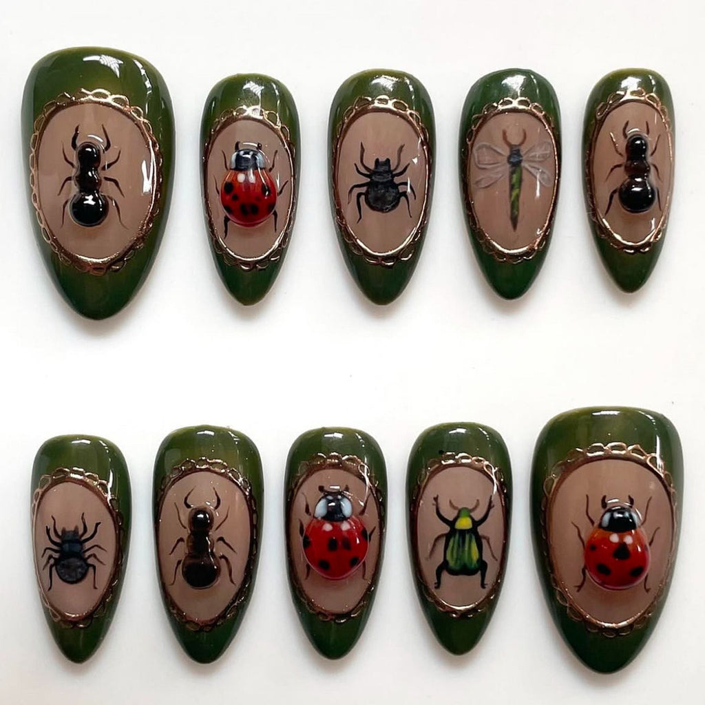 Artistic Nail Design 
Maetiva