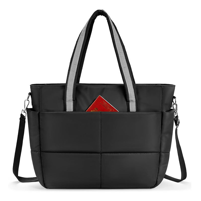 Multifunctional tote bag with organizer pockets 
Maetiva