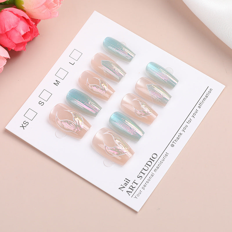 Artistic Nail Tips 
Maetiva