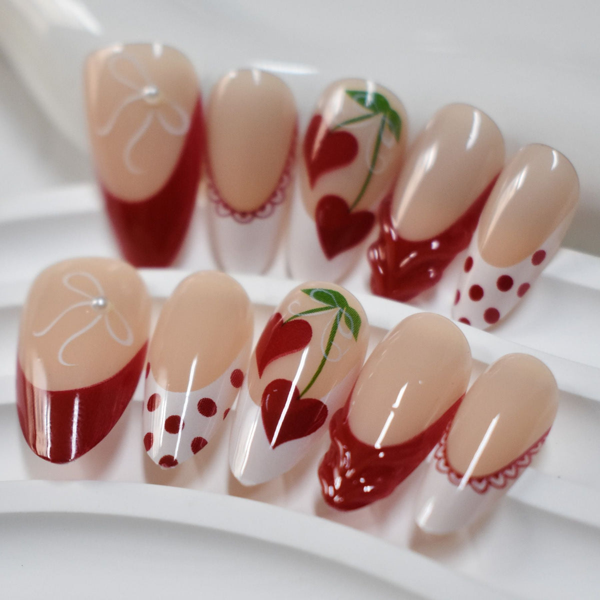 Artistic Nail Design 
Maetiva