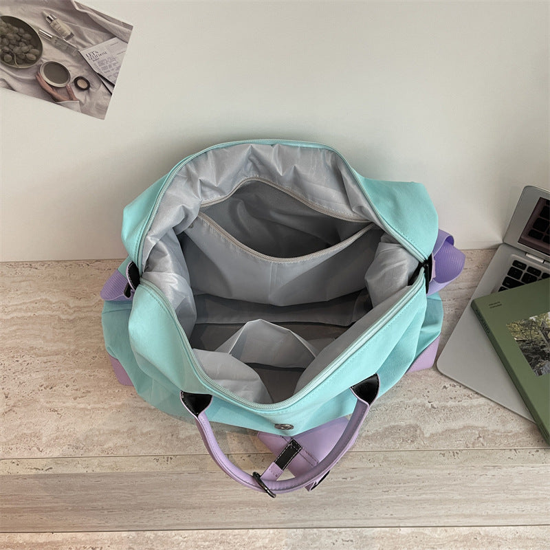 Sporty Shoulder Bag 
Maetiva