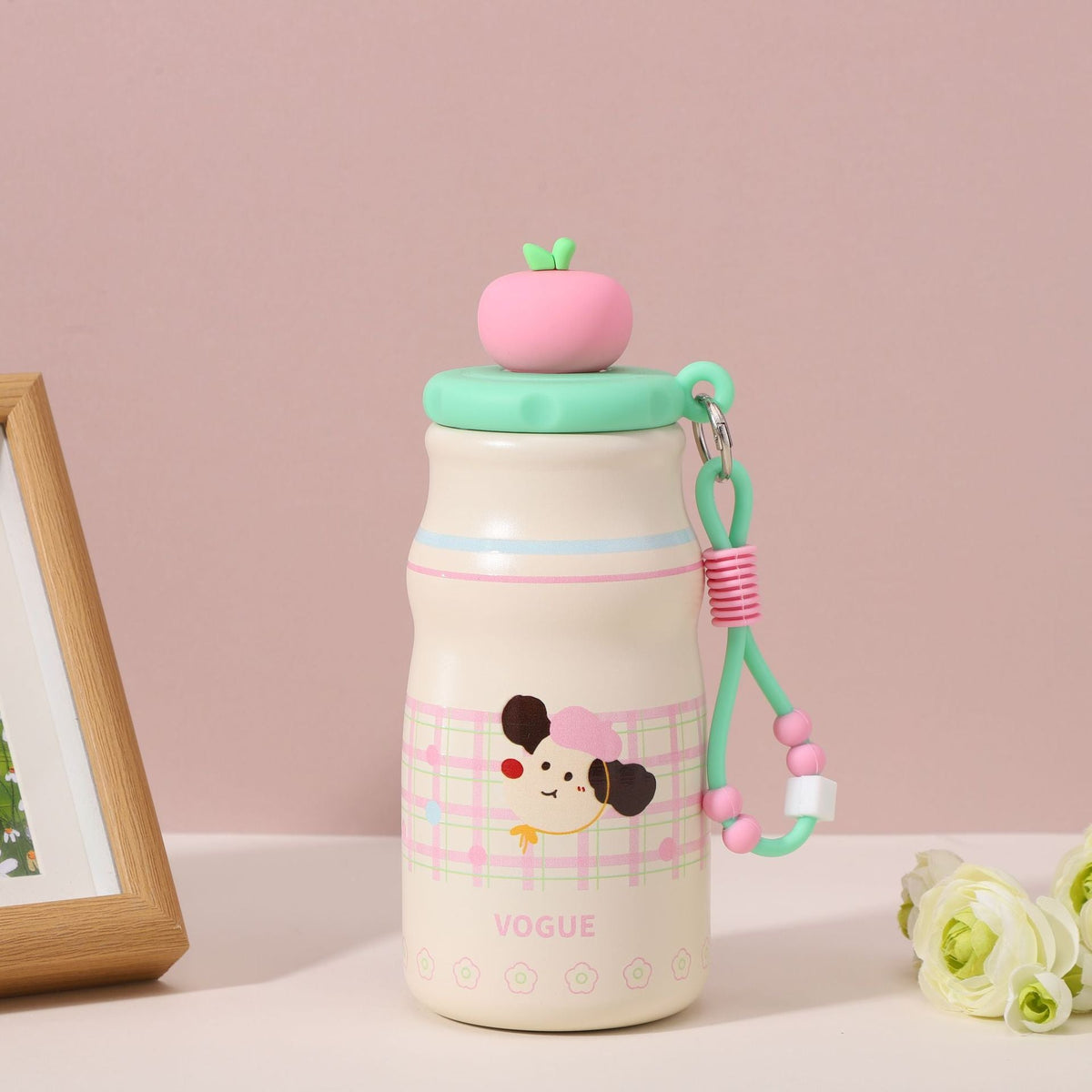 Fun-Shaped Portable Water Bottle 
Maetiva