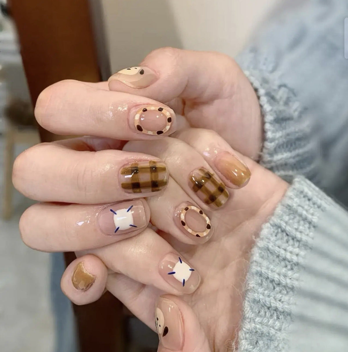 Ombre Glossy Press-On Nail Extensions 
Maetiva