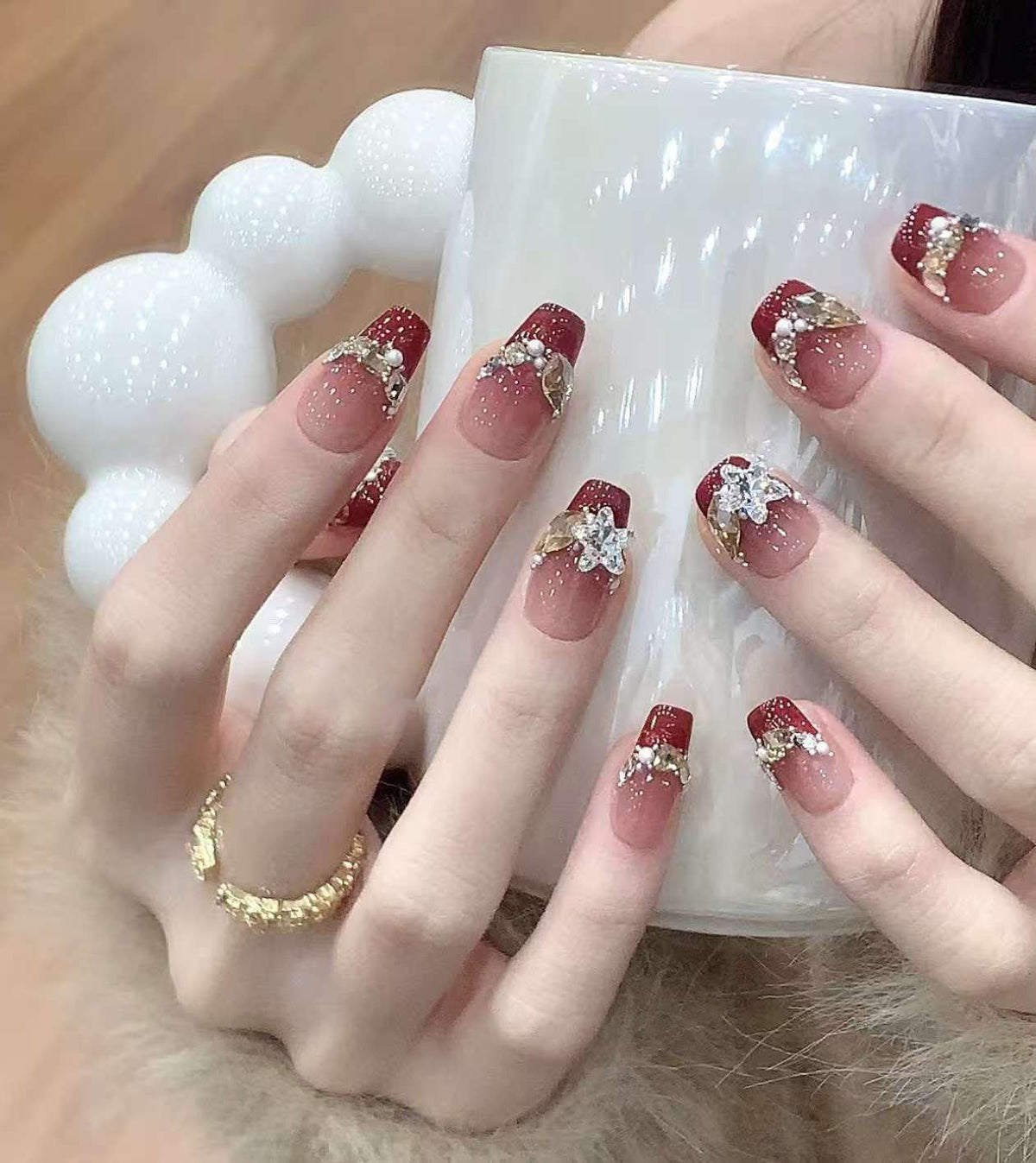 Ombre Glossy Press-On Nail Extensions 
Maetiva
