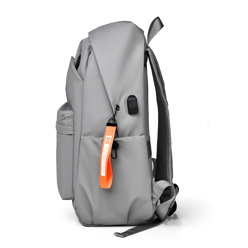 Multi-Pocket Urban Backpack 
Maetiva