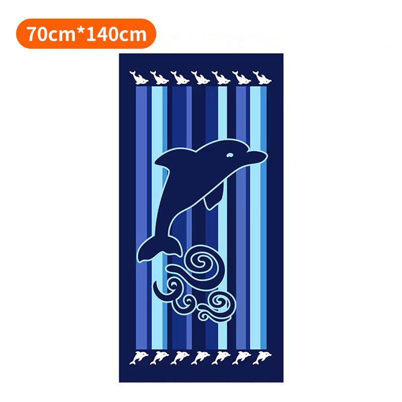 Beach towel with colorful stripe pattern 
Maetiva
