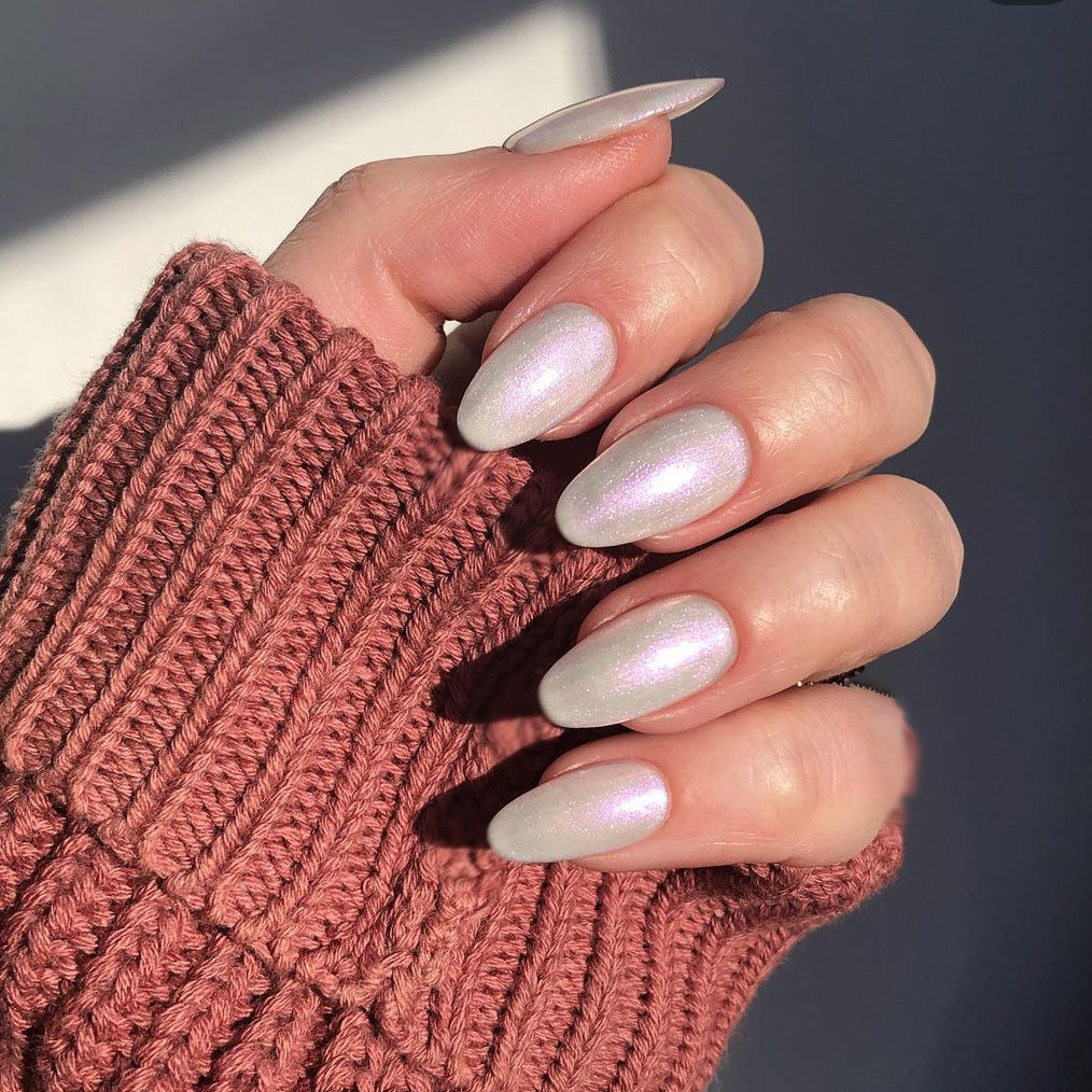 Premium Glossy Almond-Shaped Press-On Nail Tips 
Maetiva