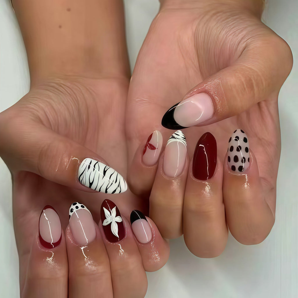 Exquisite Artisanal Nail Design 
Maetiva
