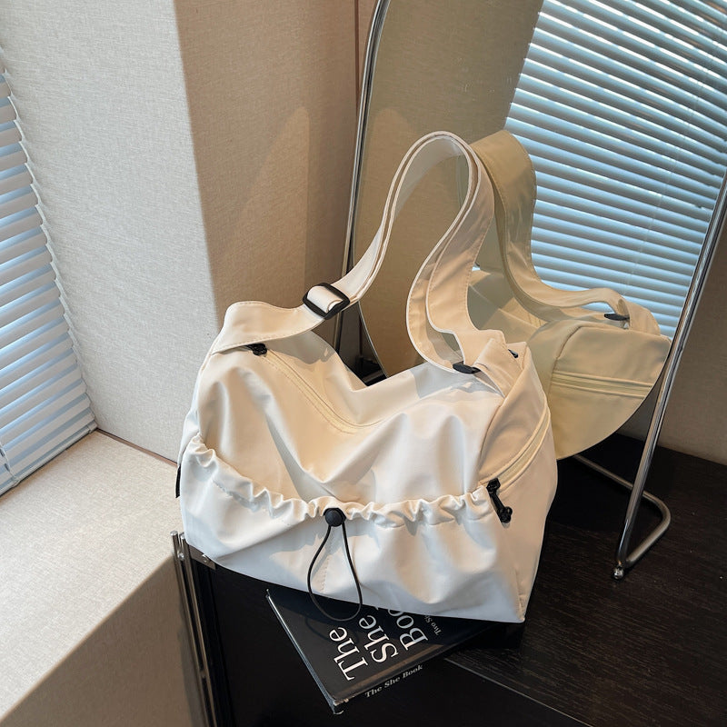 Women practical shoulder bag 
Maetiva