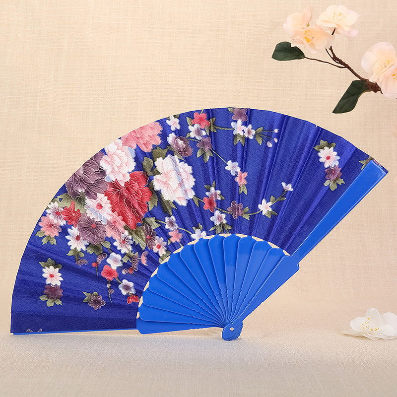 Ladies decorative fan 
Maetiva