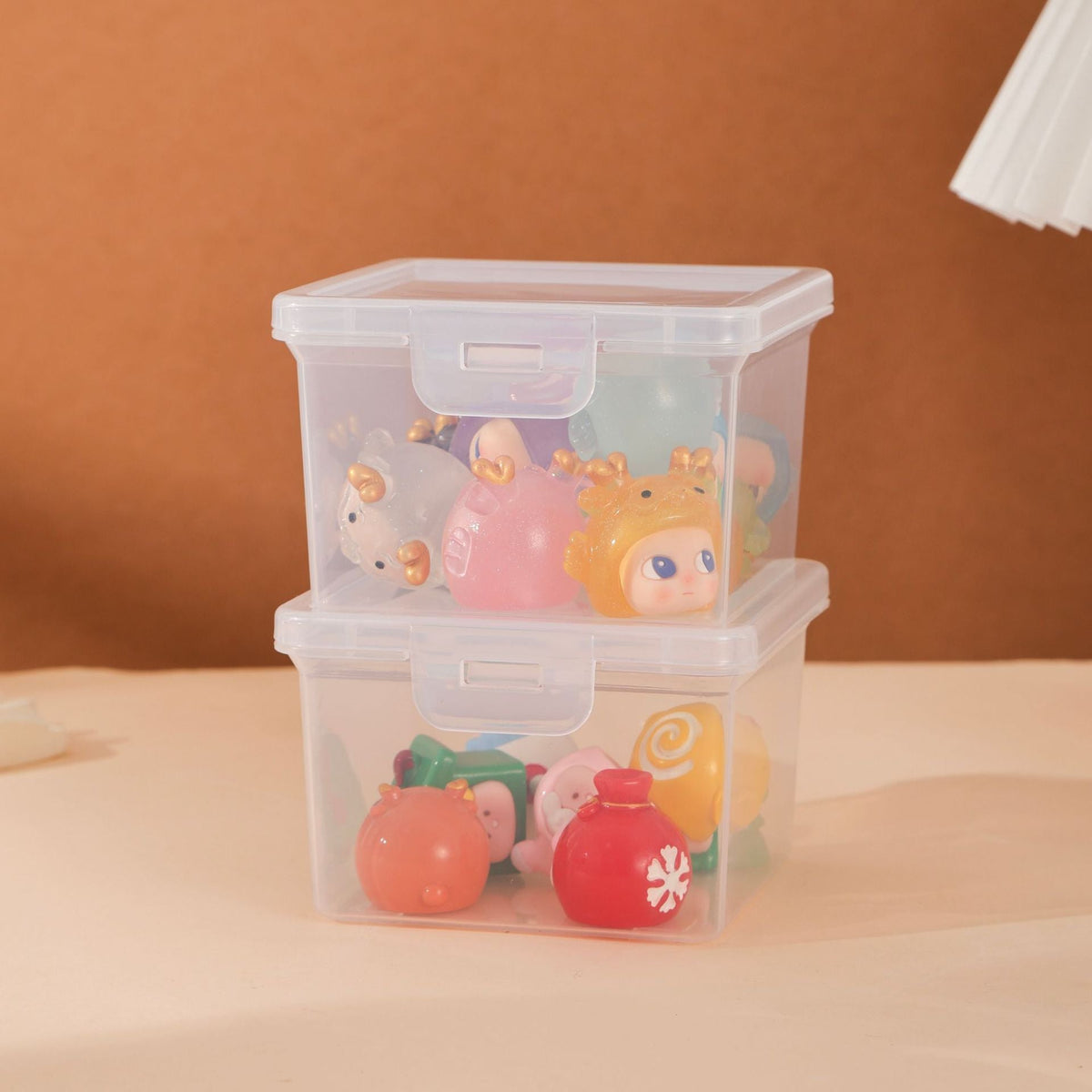 Multi-Functional Transparent Storage Box 
Maetiva