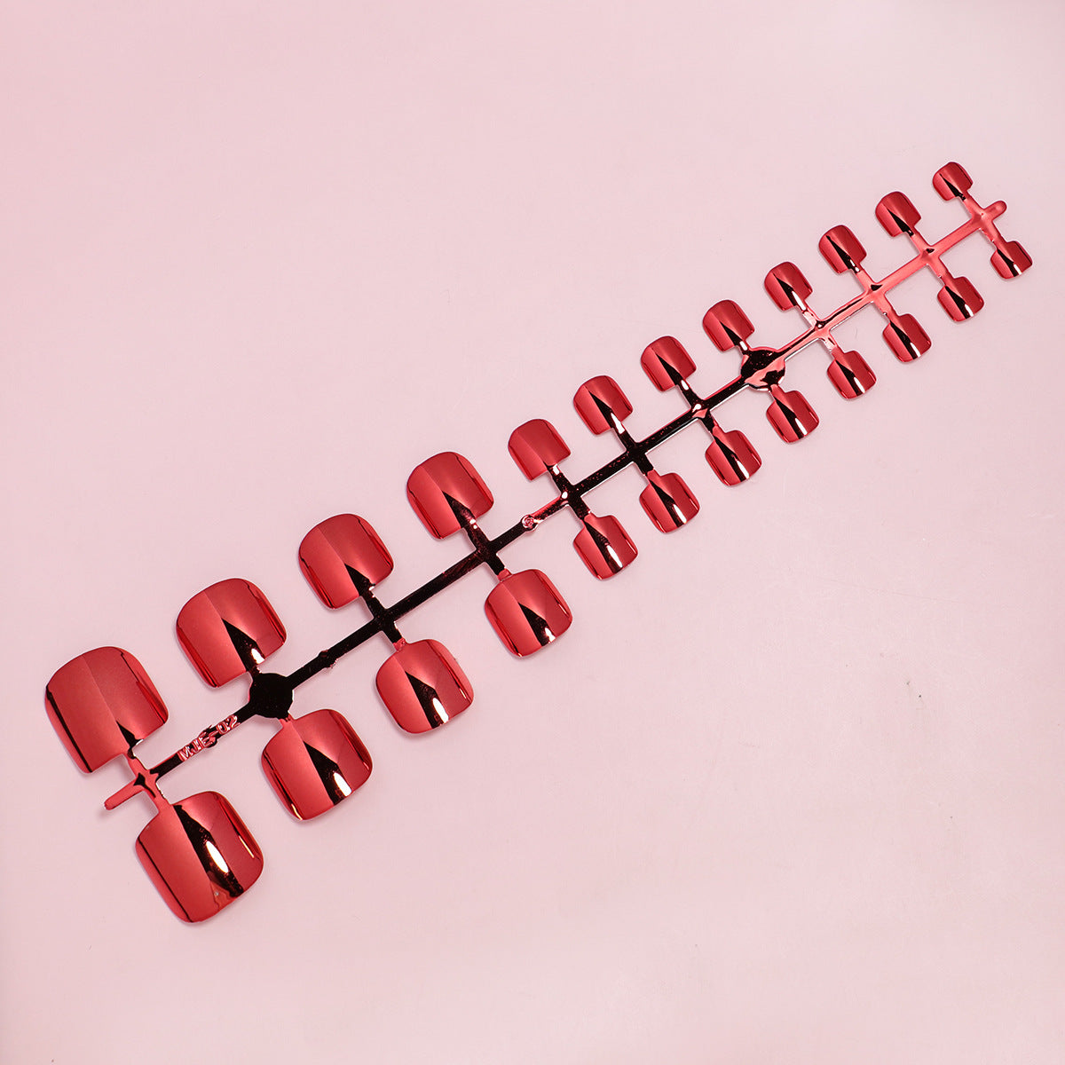 Premium Reflective Press-On Nails 
Maetiva