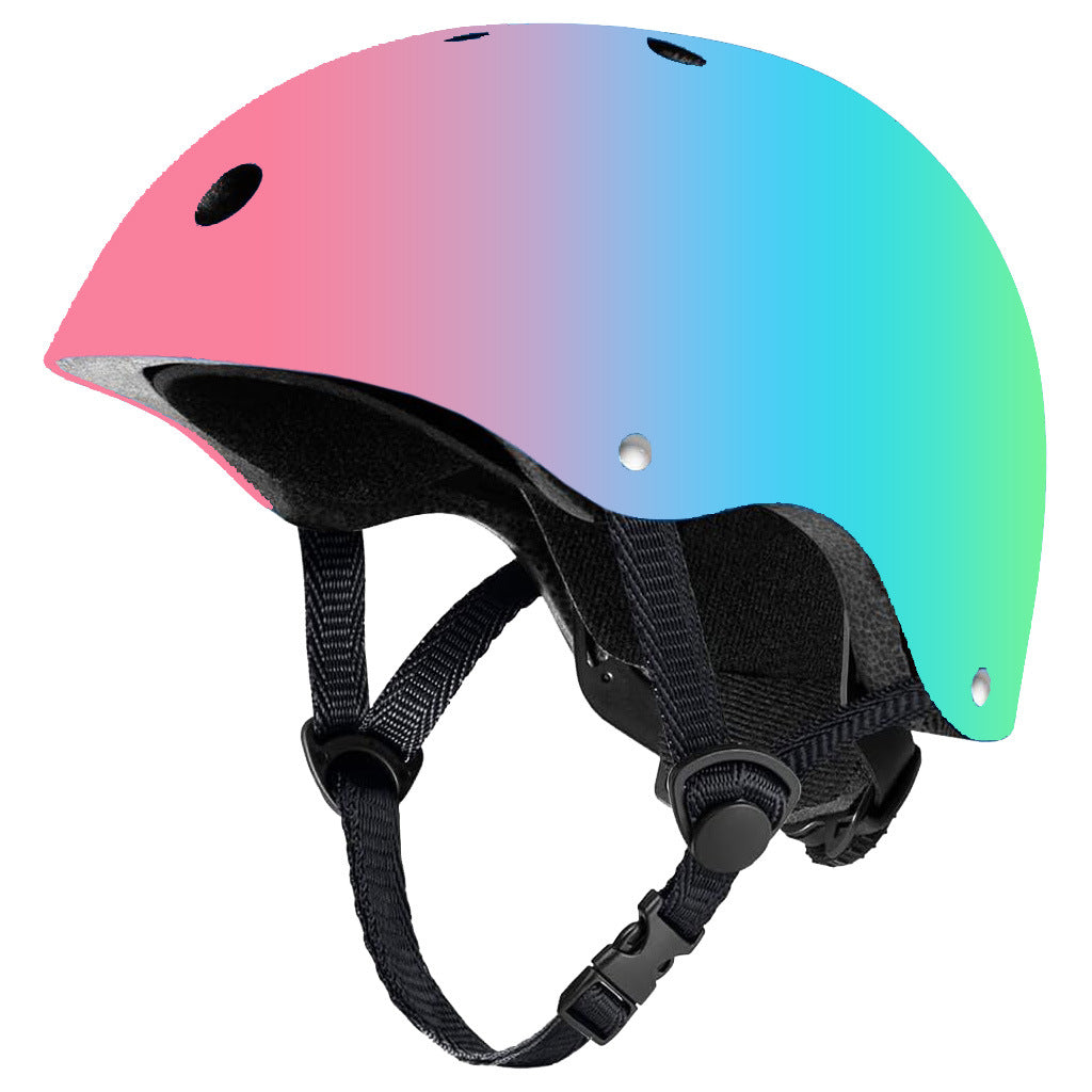 Graffiti-Style Skate Protective Helmet 
Maetiva