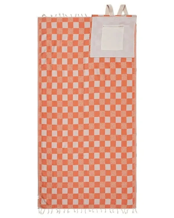 2-in-1 Convertible Towel & Backpack with Inner Zip Pocket & Sand-Repelling Fabric– Pre-Sale